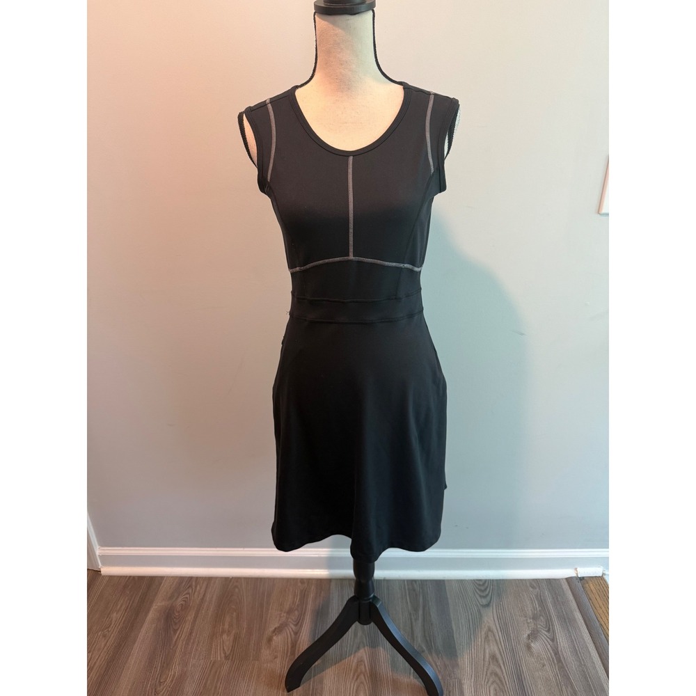 Title Nine Dream Women's Black Athletic Hiking Travel Dress size XS Pockets